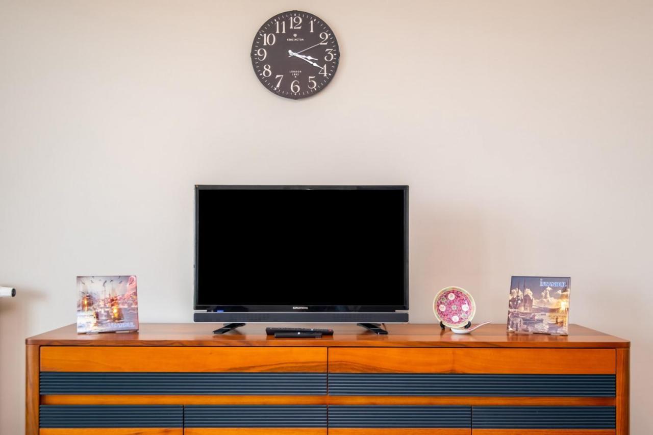 Superb Flat Close To Saw With Shared Pool In Tuzla Appartement